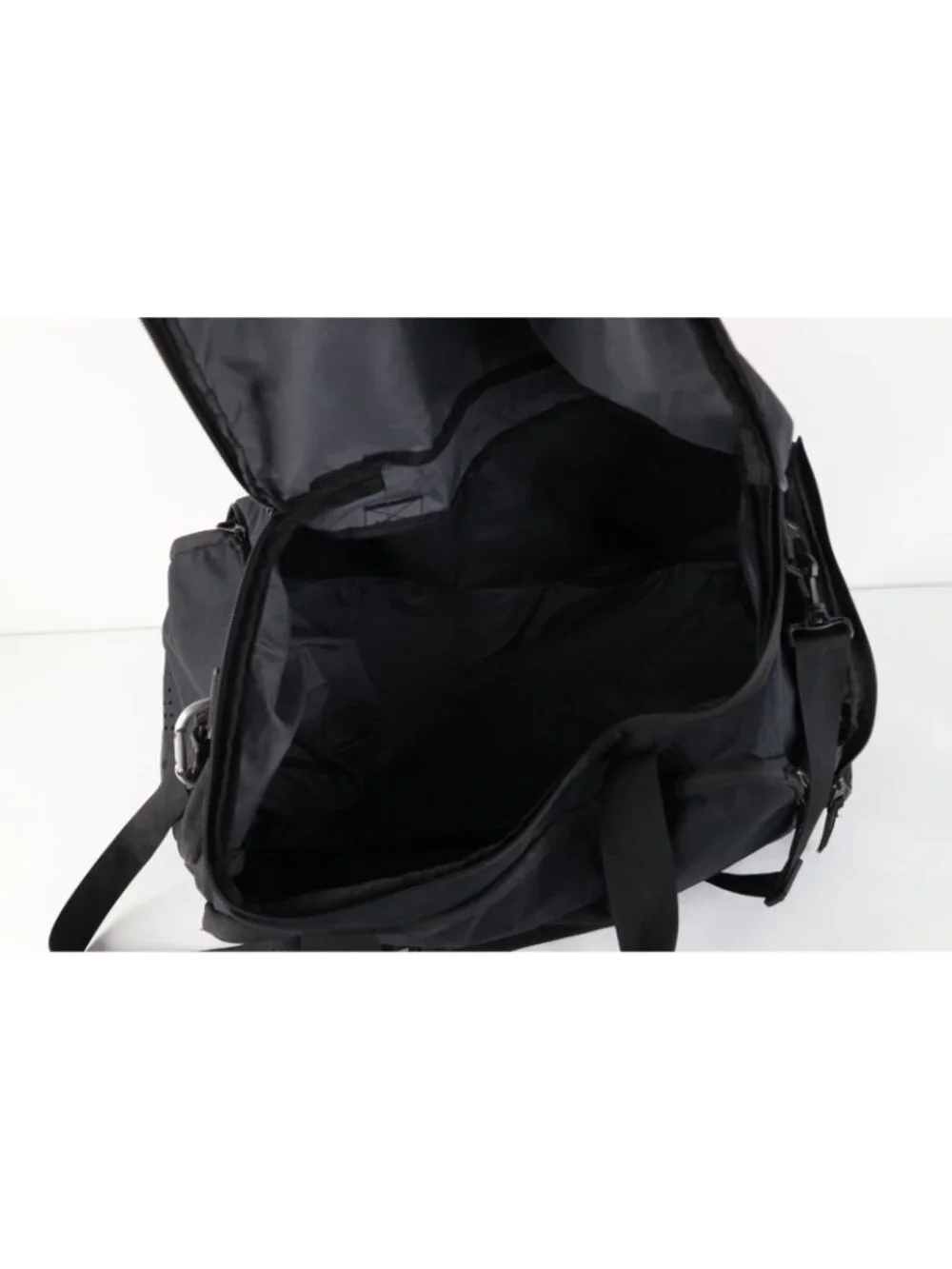 Nike Elite Distressed Spell Out Weekender Duffel Bag Gym Carry On Pack Black
